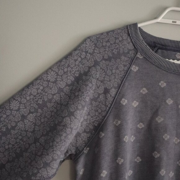 Aerie Women's XS Blue Floral Oversized Crewneck Stretch Pullover Raglan Sweater - Picture 3 of 13